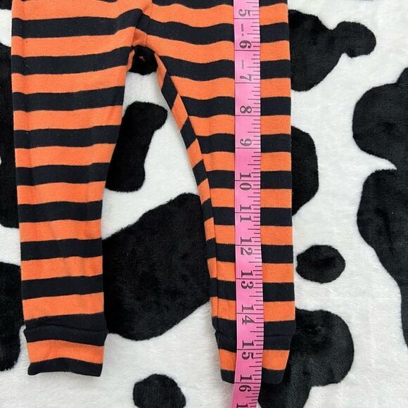 Carter's Halloween PJ Bundle 12 months | 4 (1 NWT) - Picture 8 of 16